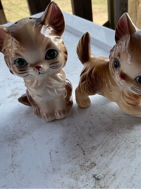 Retro Art Line Japan salt and pepper kittens